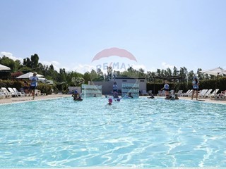 Monolocale in Vendita a Furnari, 19000 m²