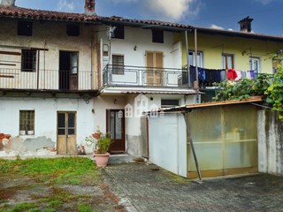 Casa Indipendente in Vendita a Rivarolo Canavese, 129'000€, 120 m²