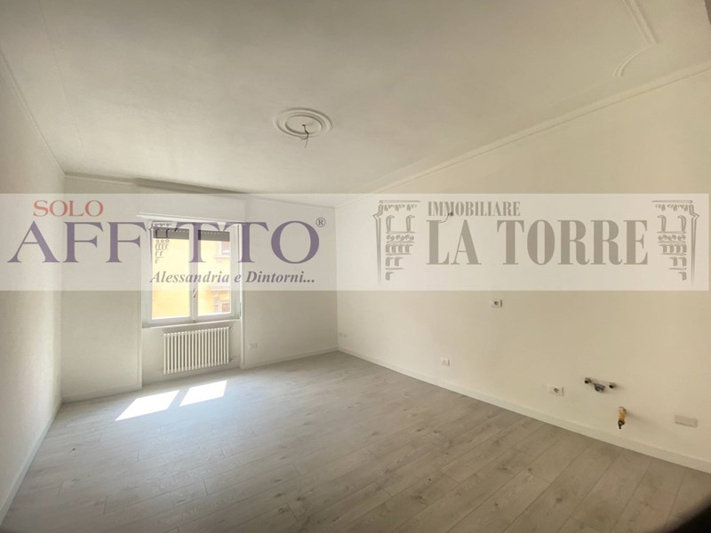 Trilocale in Vendita a Alessandria, 83'000€, 100 m²
