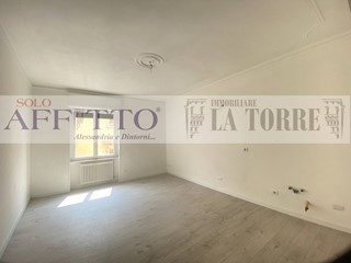 Trilocale in Vendita a Alessandria, 83'000€, 100 m²