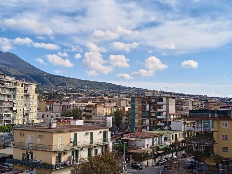 Quadrilocale in Vendita a San Giorgio a Cremano, 255'000€, 105 m²