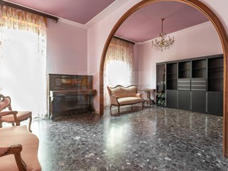 Appartamento in Vendita a Sassari, 135'000€, 126 m²