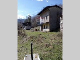 Rustico in Vendita a Resia, 25'000€, 76 m²