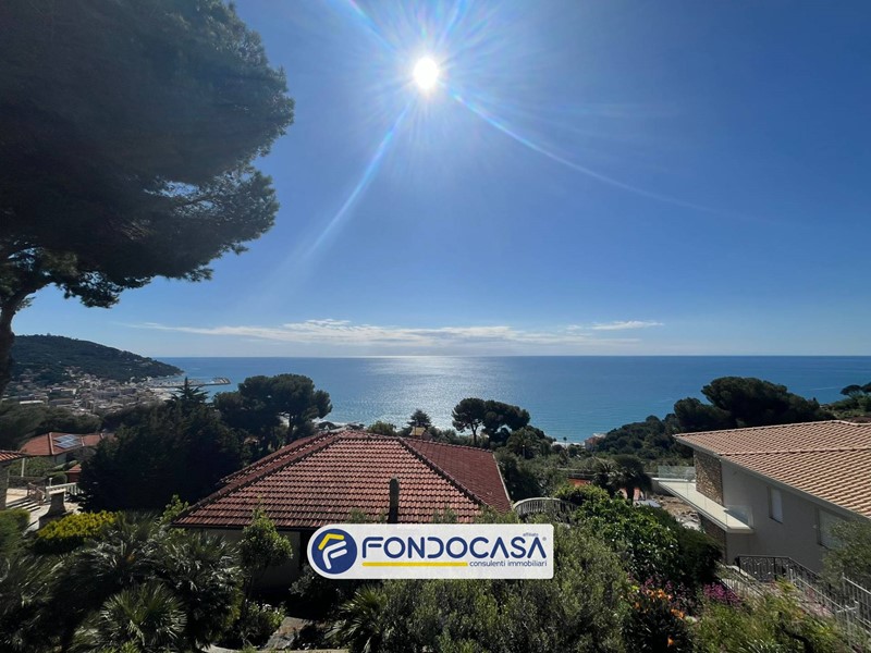 Casa Semi Indipendente in Affitto a Andora, 1'450€, 85 m²