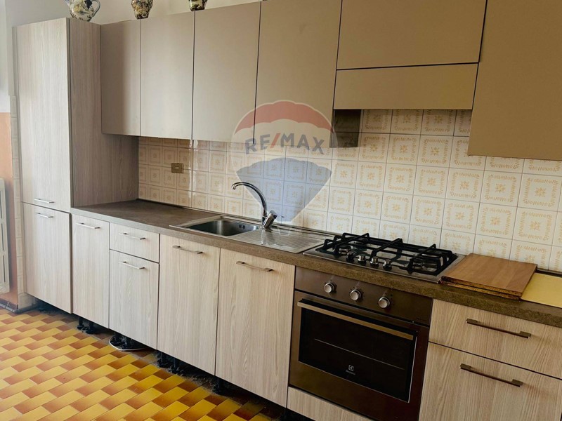 Trilocale in Vendita a San Giuliano Milanese, 230'000€, 105 m²