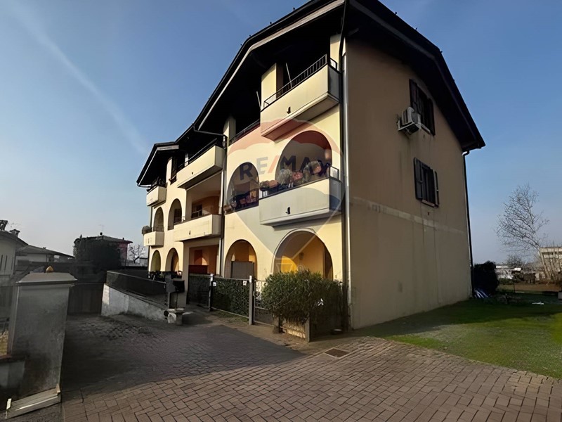 Trilocale in Vendita a Montichiari, 75'000€, 70 m²
