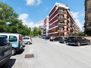 Quadrilocale in Vendita a Roma, 199'000€, 78 m²