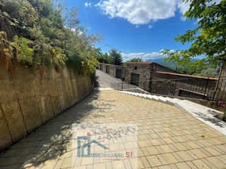 Casa Semi Indipendente in Vendita a Foglianise, 13'000€, 85 m²