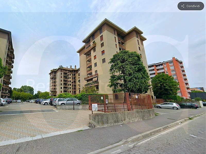 Box in Vendita a Trezzano sul Naviglio, 19'000€, 13 m²