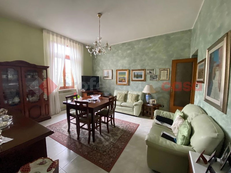 Appartamento in Vendita a Avezzano, 75'000€, 80 m²