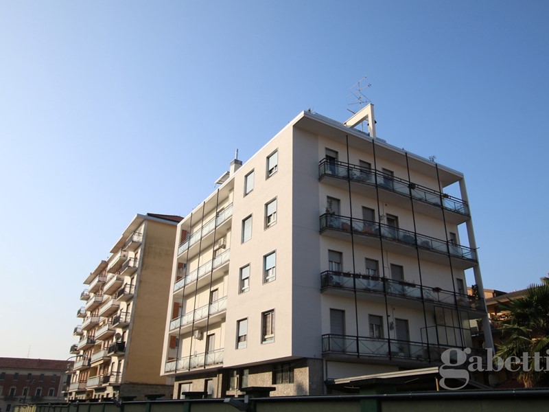 Appartamento in Vendita a Busto Arsizio, 220'000&euro;, 160 m²