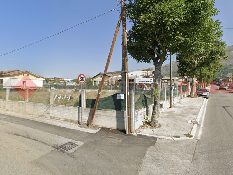 Terreno edificabile in Vendita a Avezzano, 105'000€, 1000 m²