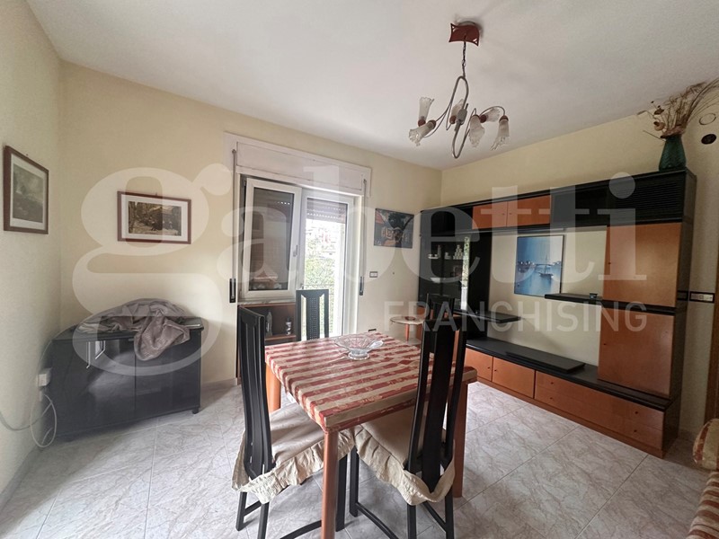 Bilocale in Vendita a Pietrastornina, 48'000&euro;, 50 m², arredato