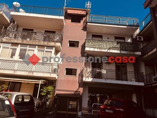 Trilocale in Vendita a Gravina di Catania, 98'000€, 75 m²