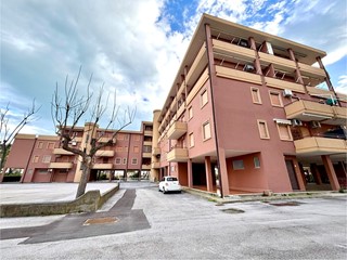 Magazzino in Vendita a Campomarino, 33'000€, 33 m²