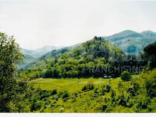 Appartamento in Vendita a San Godenzo, 950'000&euro;, 1000 m²