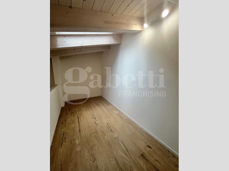 Trilocale in Affitto a Bologna, 1'200&euro;, 50 m², arredato