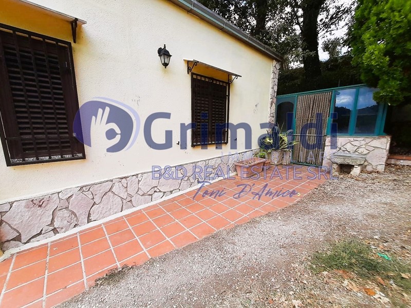 Villa in Vendita a Polizzi Generosa, 87'000€, 58 m²