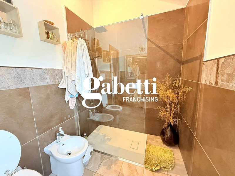 Villa bifamiliare in Vendita a Imperia, 209'000€, 93 m²