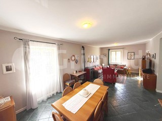 Casa Indipendente in Vendita a Corciano, 450'000€, 220 m²