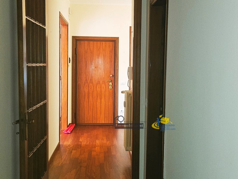 Appartamento in Vendita a Parma, zona Pablo - Prati Bocchi - Osp. Maggiore, 398'000€, 177 m², con Box