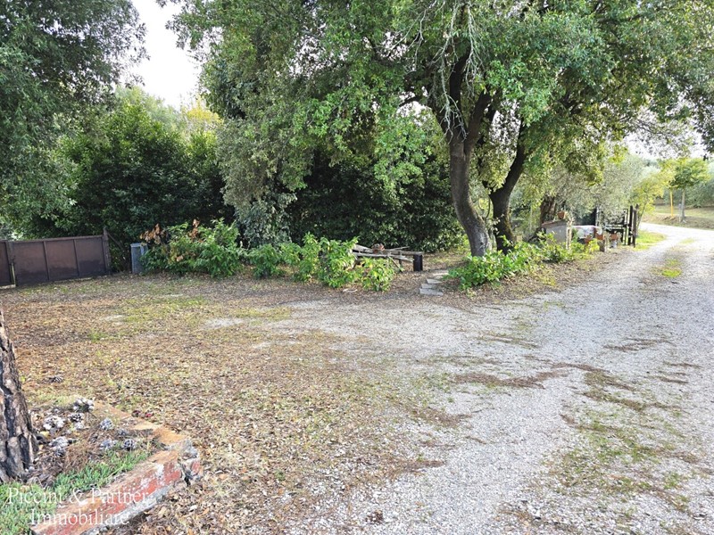 Casa Indipendente in Vendita a Marsciano, zona Migliano, 299'000€, 264 m²