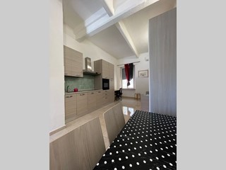 Immobile commerciale in Vendita a Torino, zona Cenisia, 930'000€, 740 m²