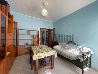 Trilocale in Affitto a Torino, zona Lucento, 530€, 75 m², arredato