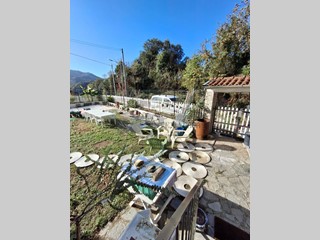 Casa Semi Indipendente in Vendita a Follo, 95'000€, 75 m²