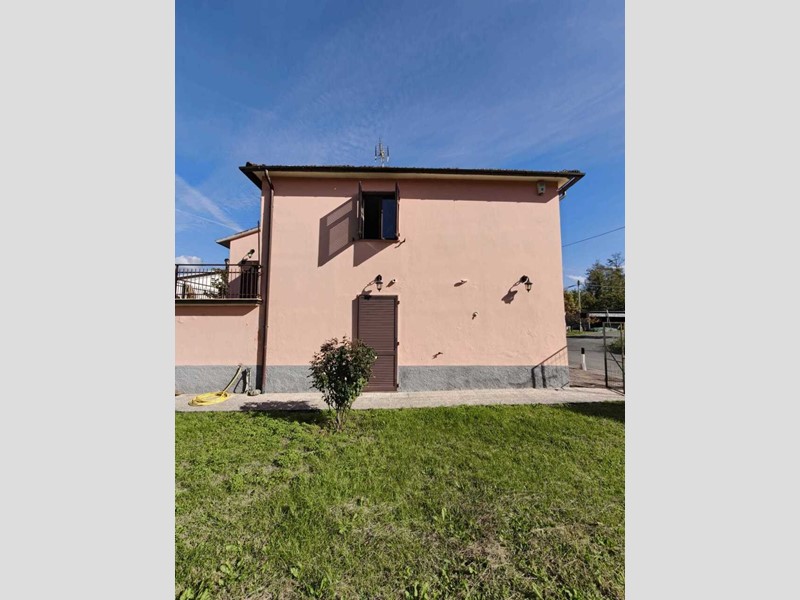 Casa Indipendente in Vendita a Licciana Nardi, 220'000€, 110 m², arredato, con Box