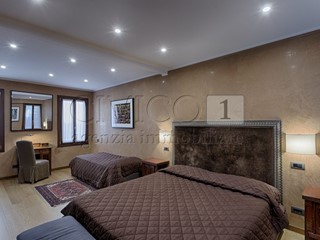 Appartamento in Affitto a Venezia, 2'000€, 100 m², arredato