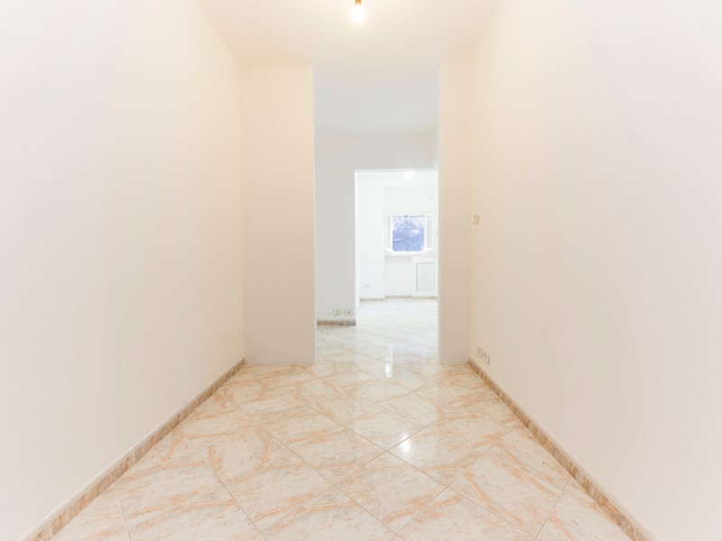 Trilocale in Vendita a Genova, zona Nervi, 163'000€, 51 m²