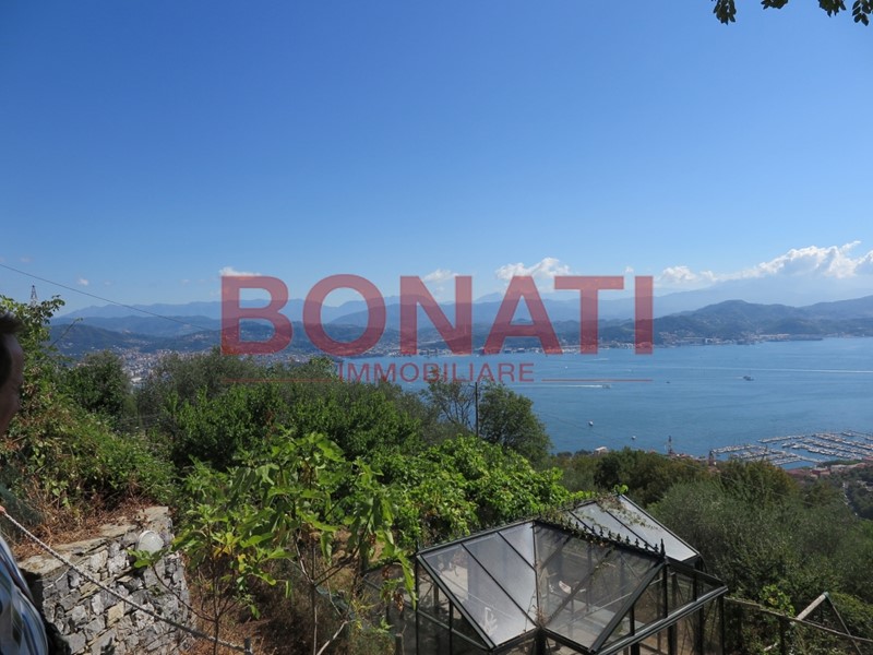 Casa Semi Indipendente in Vendita a La Spezia, zona Campiglia, 180'000&euro;, 83 m², arredato