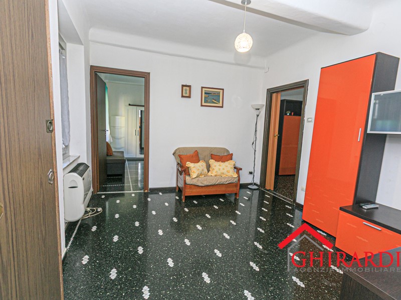Appartamento in Affitto a Genova, zona Sestri Ponente, 565€, 63 m², arredato