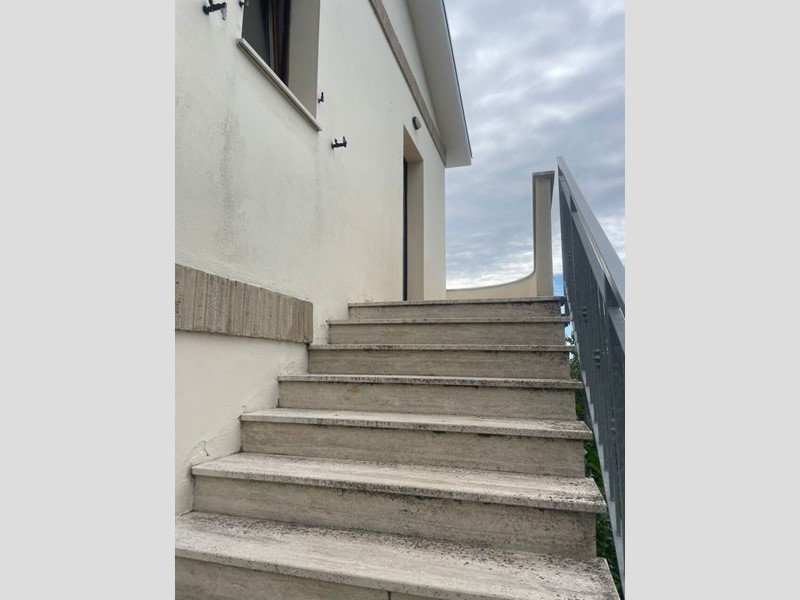 Quadrilocale in Affitto a Polverigi, zona Rustico di Polverigi, 600€, 70 m²