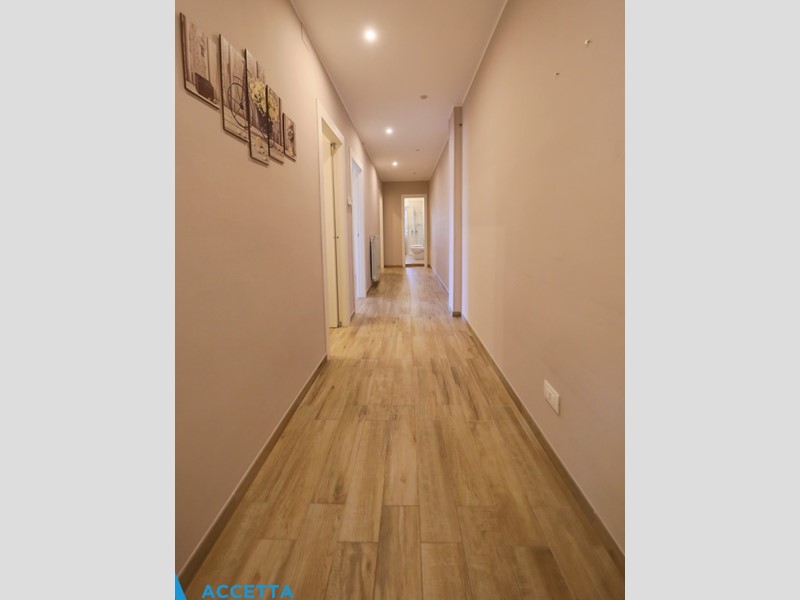 Trilocale in Vendita a Taranto, zona San Vito, 109'000&euro;, 96 m²