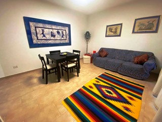 Bilocale in Vendita a Turi, 123'000€, 57 m², arredato, con Box