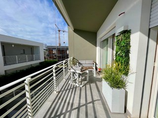 Appartamento in Vendita a Jesolo, zona centrale, 365'000€, 60 m², arredato, con Box