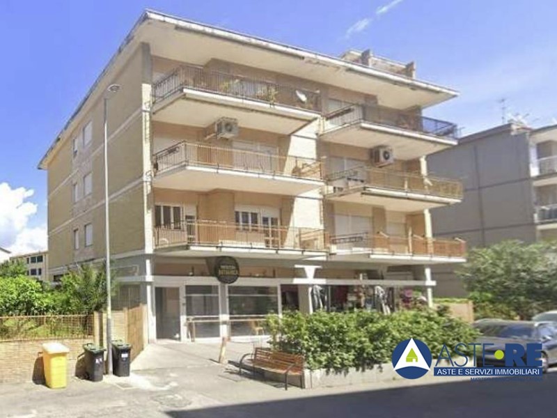 Appartamento in Vendita a Terracina, 194'062€, 246 m²