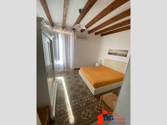 Casa Indipendente in Vendita a Castellammare del Golfo, 250'000€, 200 m²