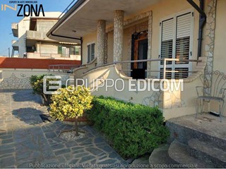 Villa in Vendita a Gioia Tauro, 71'040€, 159 m²
