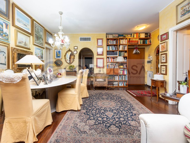 Appartamento in Vendita a Milano, 610'000€, 140 m²