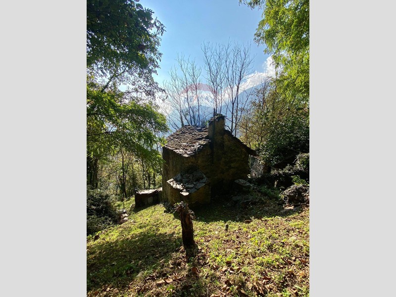 Rustico in Vendita a Gordona, 44'000€, 69 m²