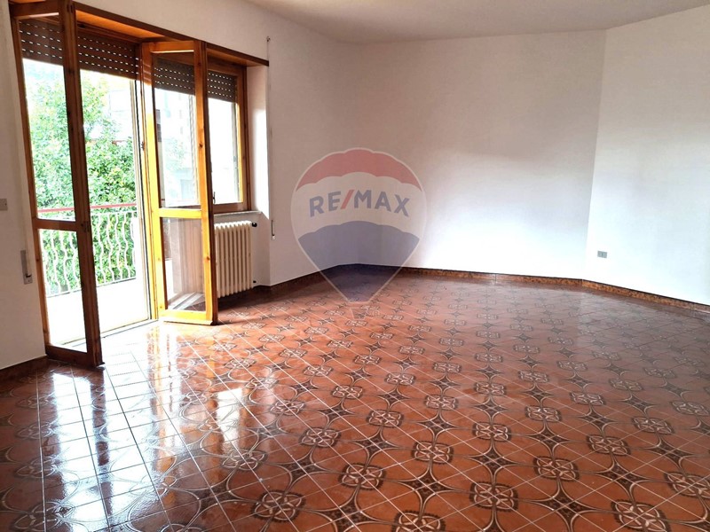 Appartamento in Affitto a Castelforte, 480€, 110 m²