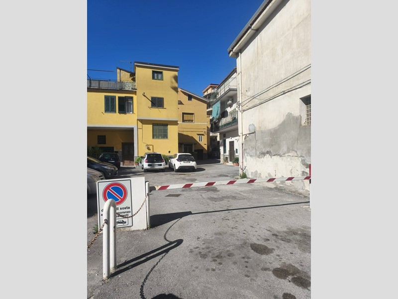 Ufficio in Affitto a Nocera Inferiore, 400€, 57 m²