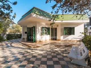 Villa in Vendita a Bari, 570'000€, 150 m²