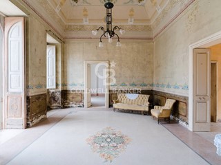 Villa in Vendita a Sogliano Cavour, 350'000€, 400 m²