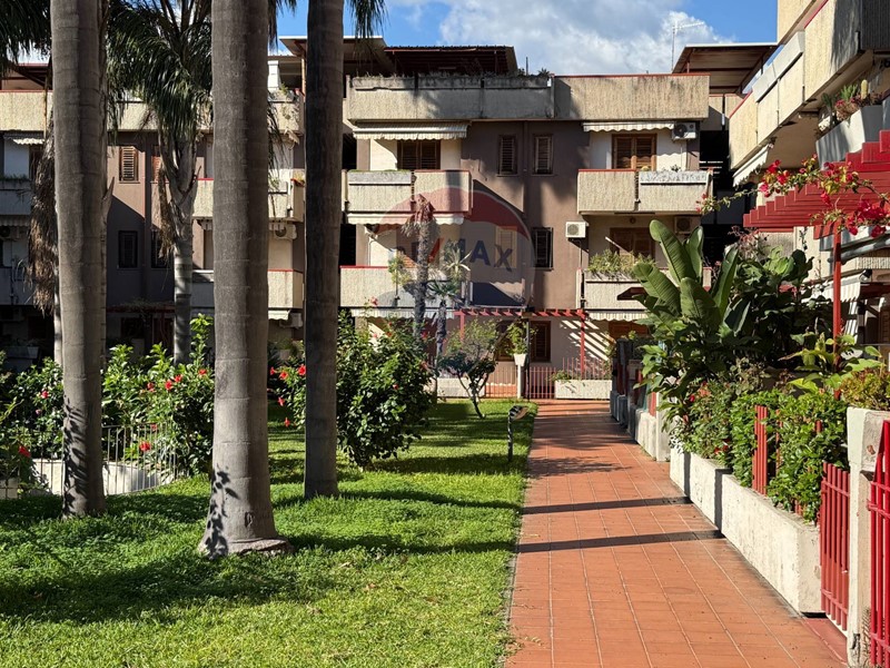 Trilocale in Vendita a Mascali, 100'000&euro;, 78 m²