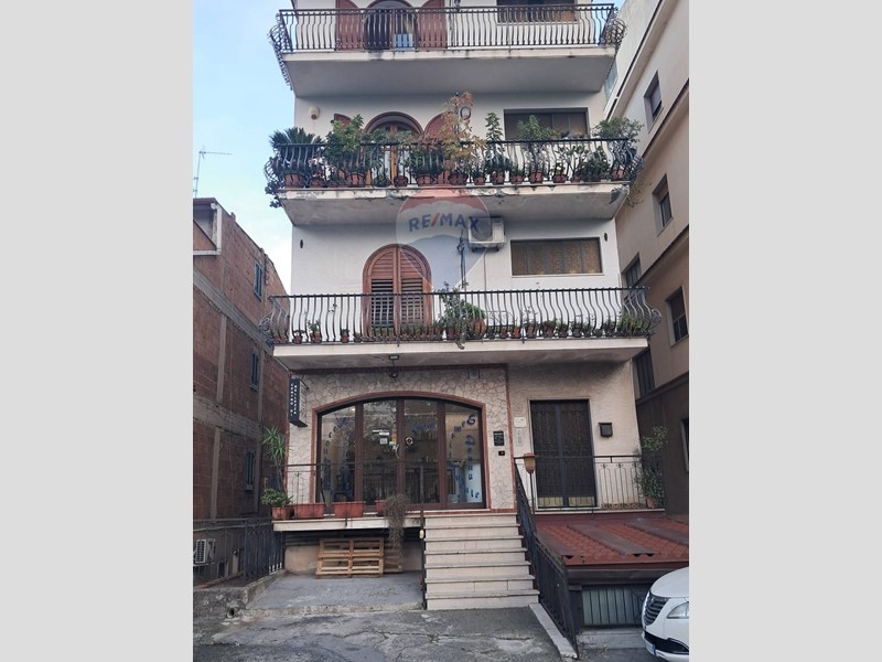 Trilocale in Vendita a Giardini Naxos, 150'000€, 92 m²