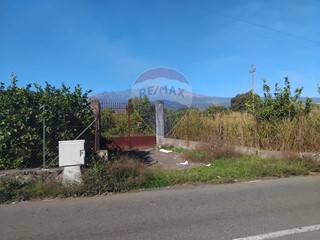 Terreno industriale in Vendita a Riposto, 950'000€, 14625 m²